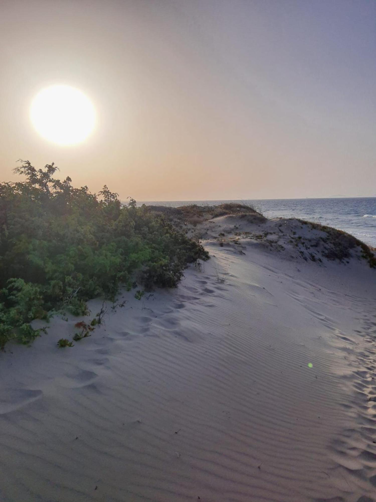 Il Tramonto Sulle Dune Badesi Exterior photo