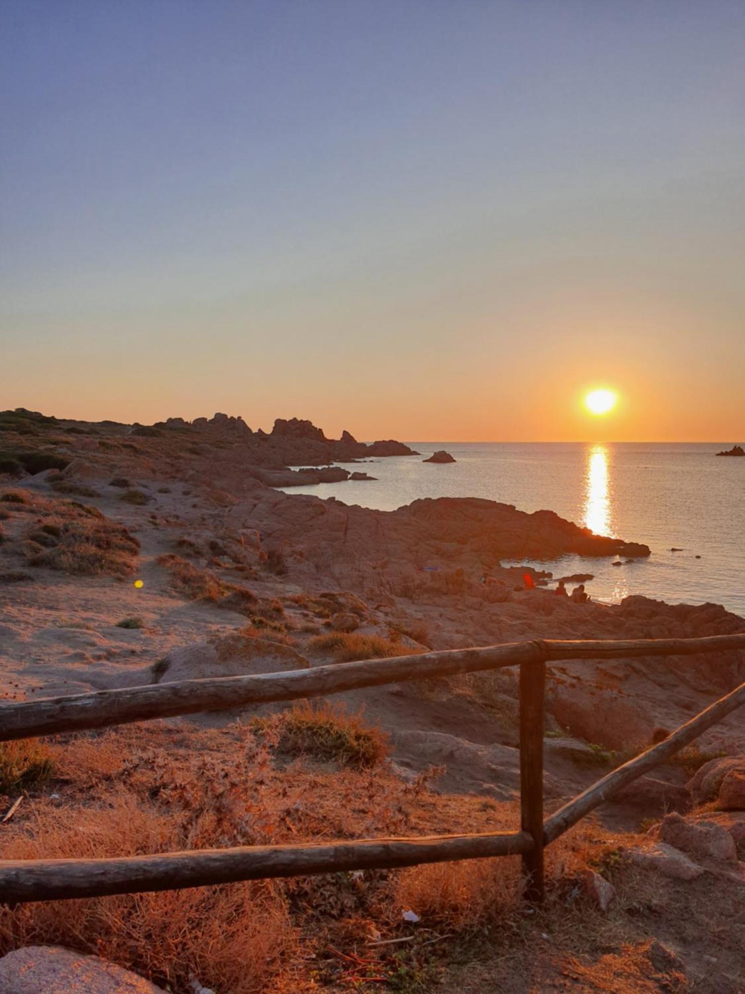 Il Tramonto Sulle Dune Badesi Exterior photo